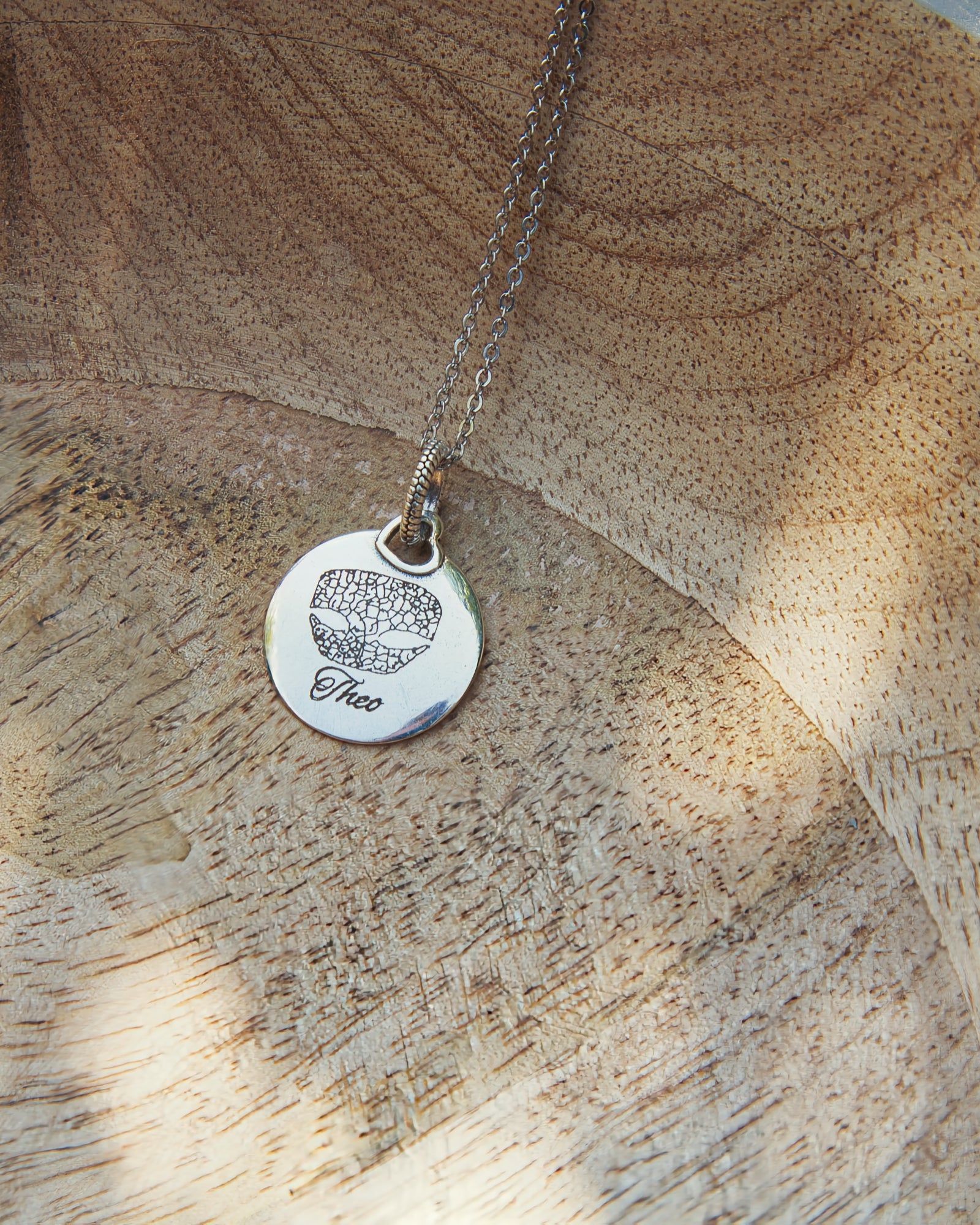 Runder Gravuranhänger Bundle mit Nasen-, Finger- oder Pfotenabdruck inkl. Kette & Geburtsstein aus Edelstahl Silber