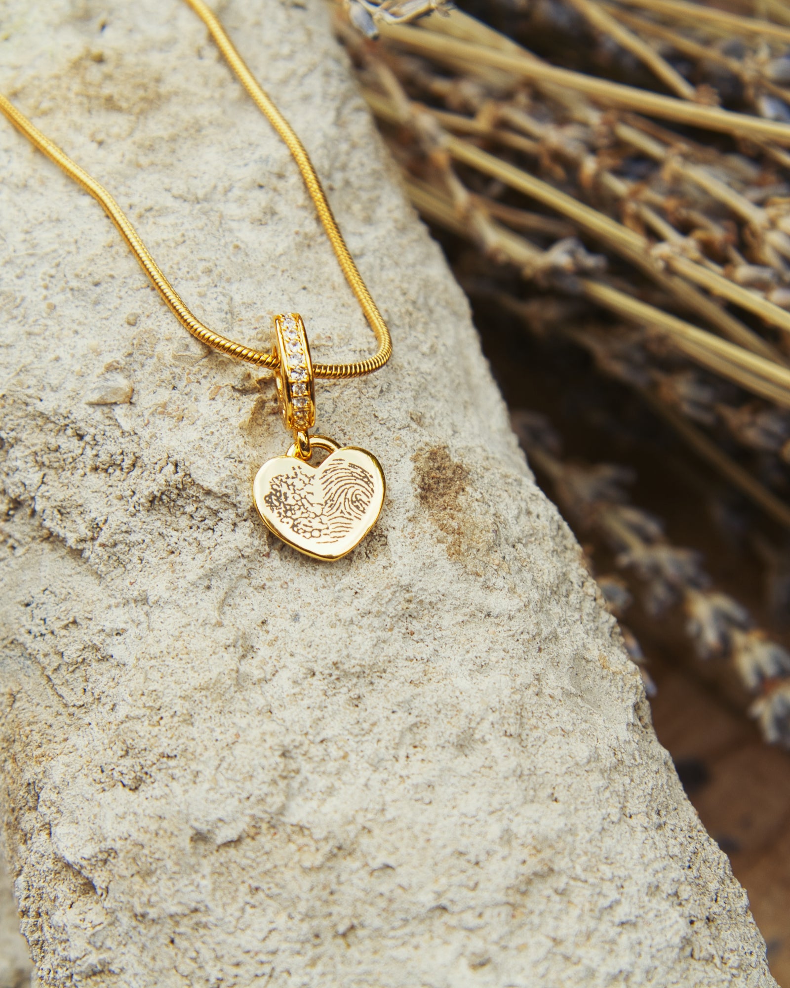 Herz Gravuranhänger mit Nasen-, Finger- oder Pfotenabdruck aus 14K vergoldetem Edelstahl