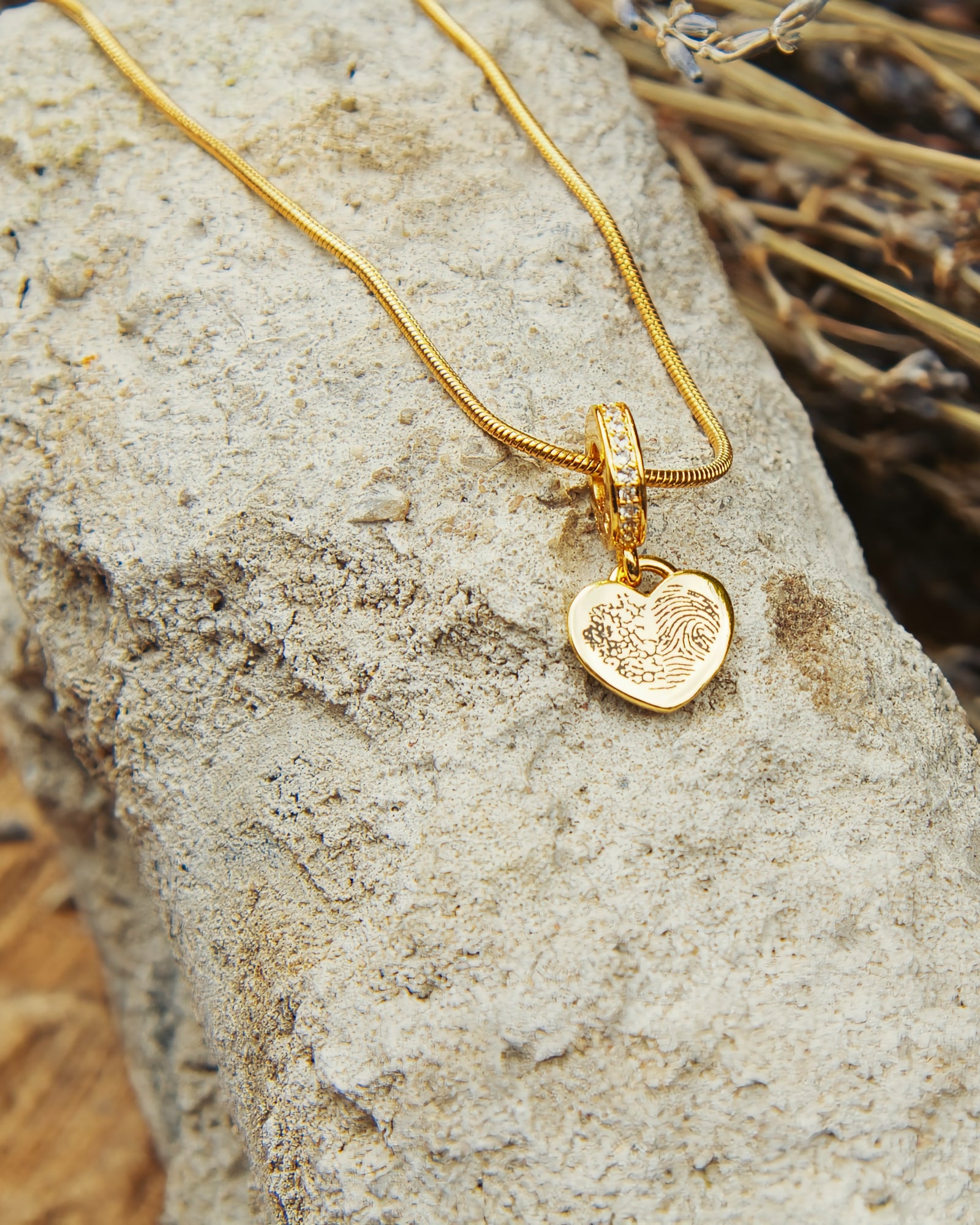 Herz Gravuranhänger mit Nasen-, Finger- oder Pfotenabdruck aus 14K vergoldetem Edelstahl